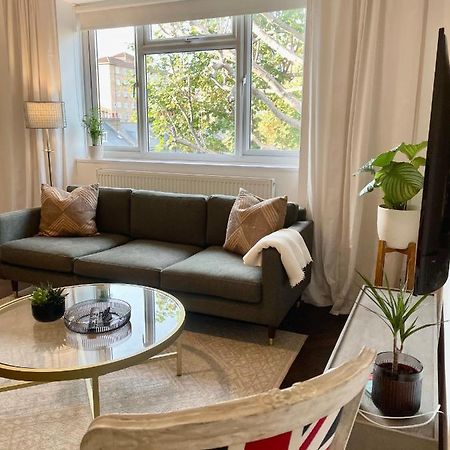 Newly Refurbished 2 Bedroom Apartment In South London Exteriör bild