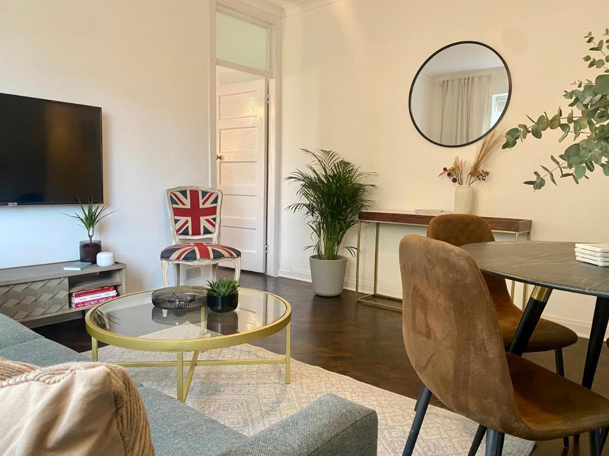 Newly Refurbished 2 Bedroom Apartment In South London Exteriör bild
