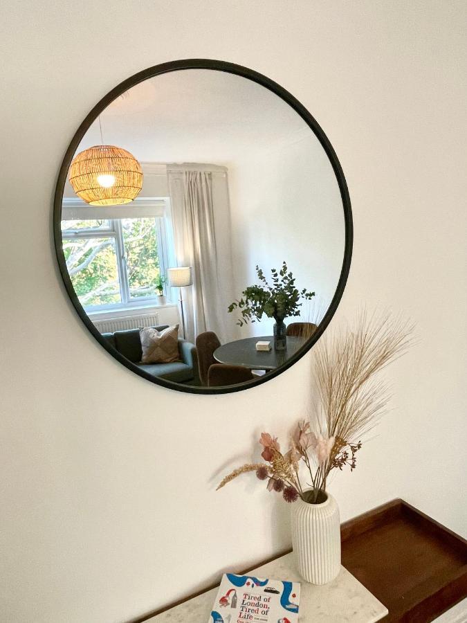 Newly Refurbished 2 Bedroom Apartment In South London Exteriör bild
