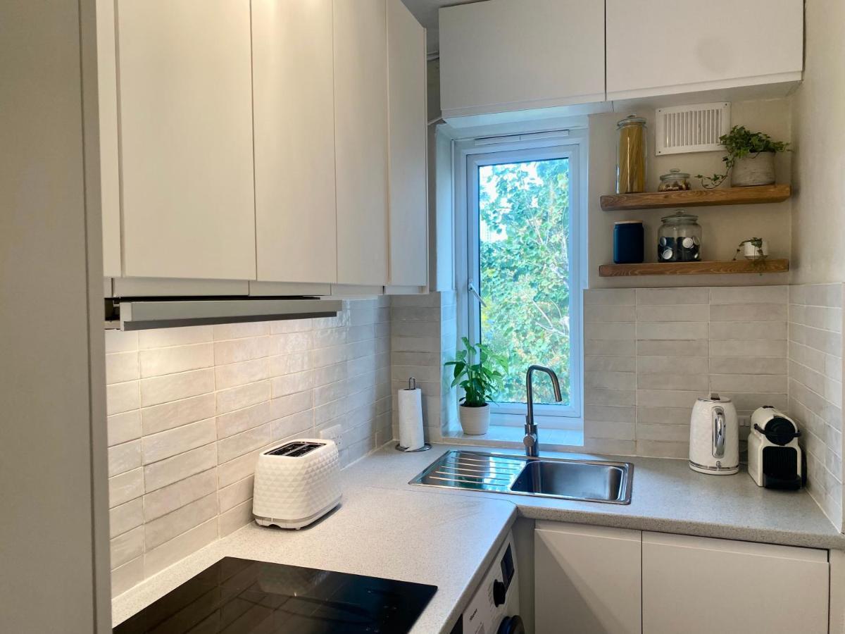 Newly Refurbished 2 Bedroom Apartment In South London Exteriör bild