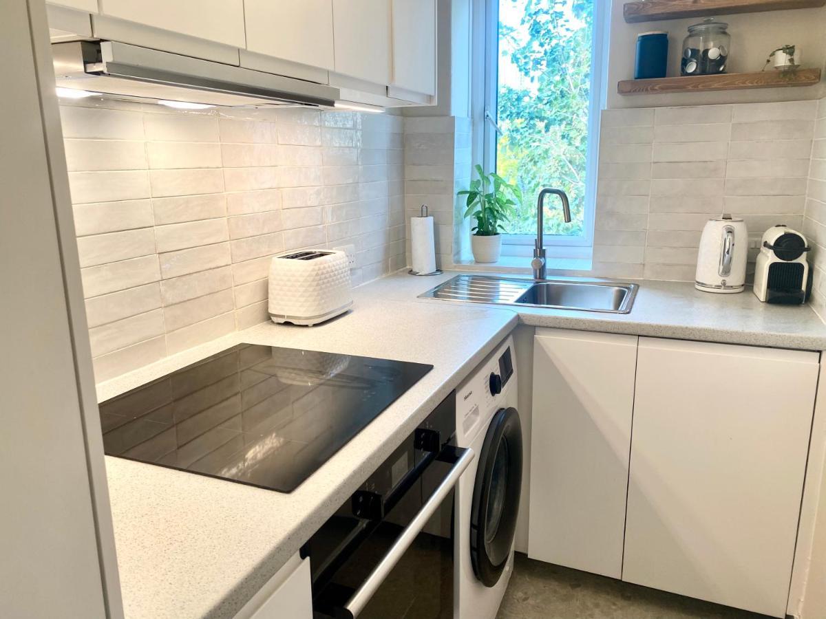 Newly Refurbished 2 Bedroom Apartment In South London Exteriör bild